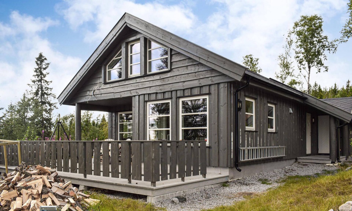 Kroderen House | 4 bedroom pet friendly home in Eggedal