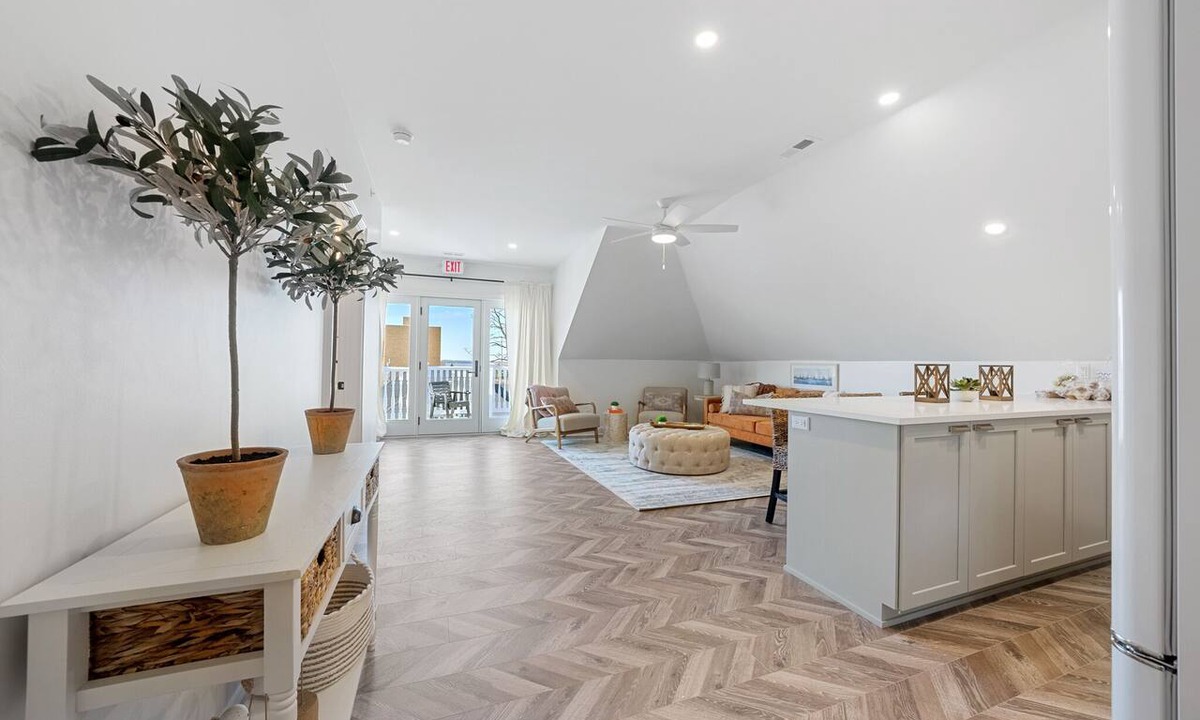 Sandusky Condo | 4 Bedroom Stylish Downtown Condo