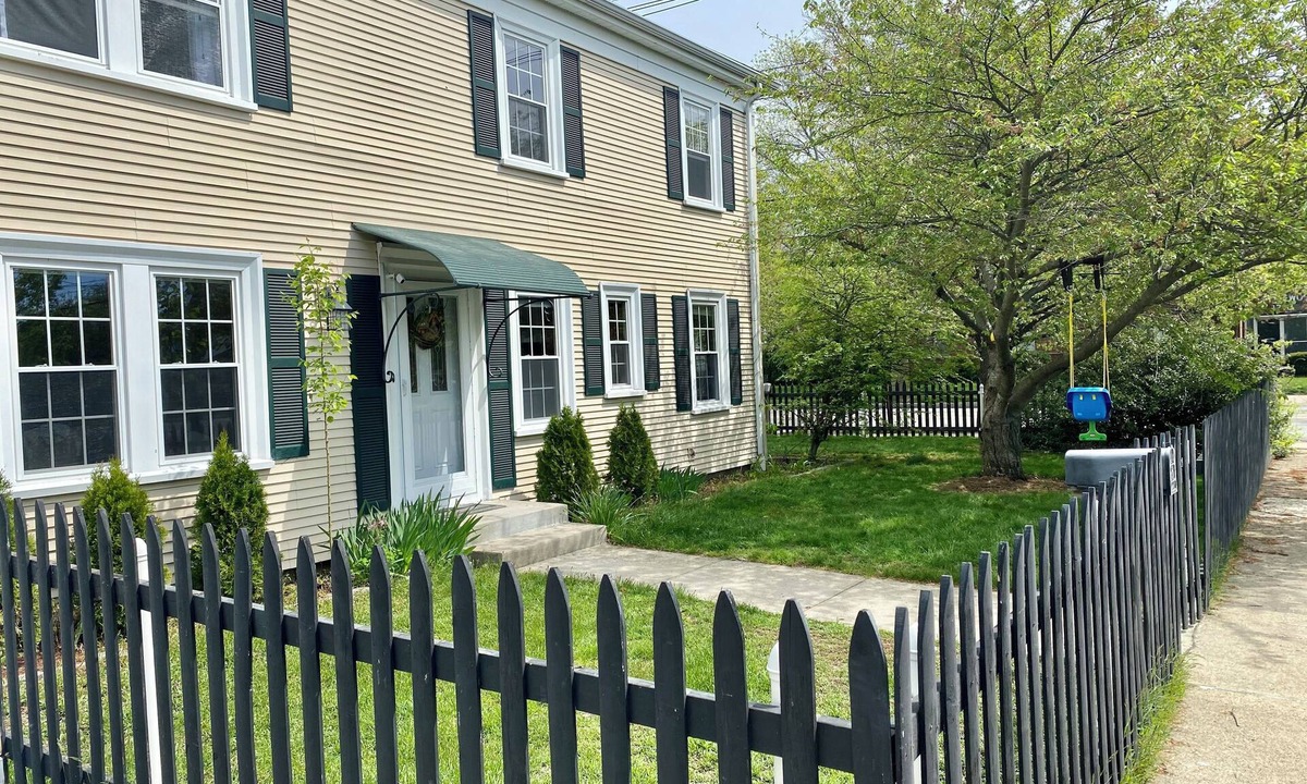 Edgewood House | 4-bedroom unit in two family house in peaceful Cranston for relaxing stays.