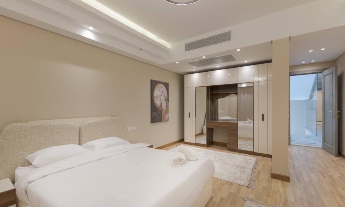 6th of October City Villa | 4-bedroom villa in palm hills compound with garden