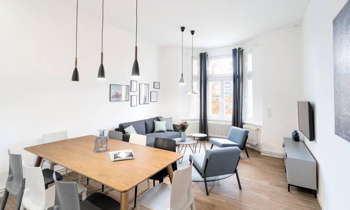 Mitte Apartment | 4-Bedrooms Apartment (130sqm) with a comfy balcony(6)