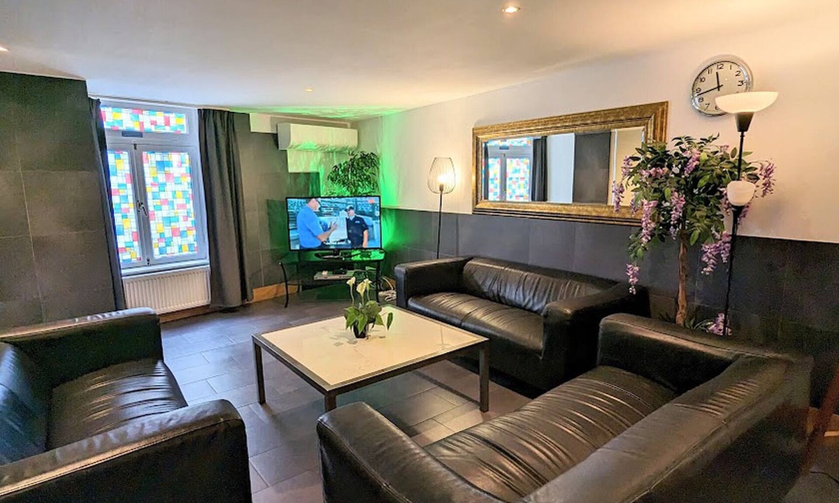 Red Light District Apartment | 4 Bedrooms in Apartment City Center