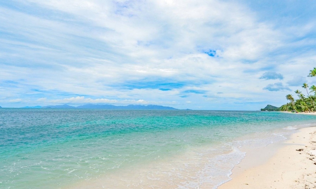 Bang Po Villa | ❤️ 4 BR Beachside Villa ⛱ 1 Min Walk To Beach, Shops & Restaurants ✅ FREE Kayaks