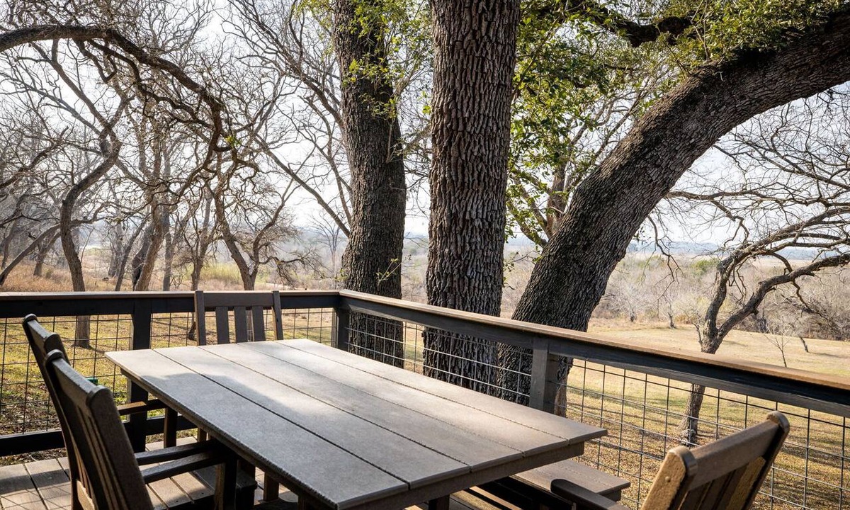Kyle House | 4 Cabins | Blanco River | Fire Pit | Large Groups