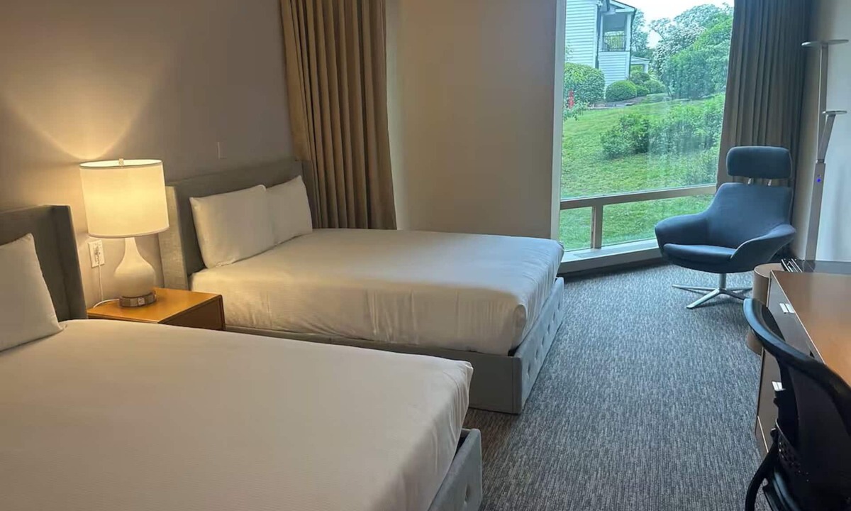 Ossining Hotel | 4 Comfortable Rooms | Stylish Getaway with Easy Access to Local Attractions