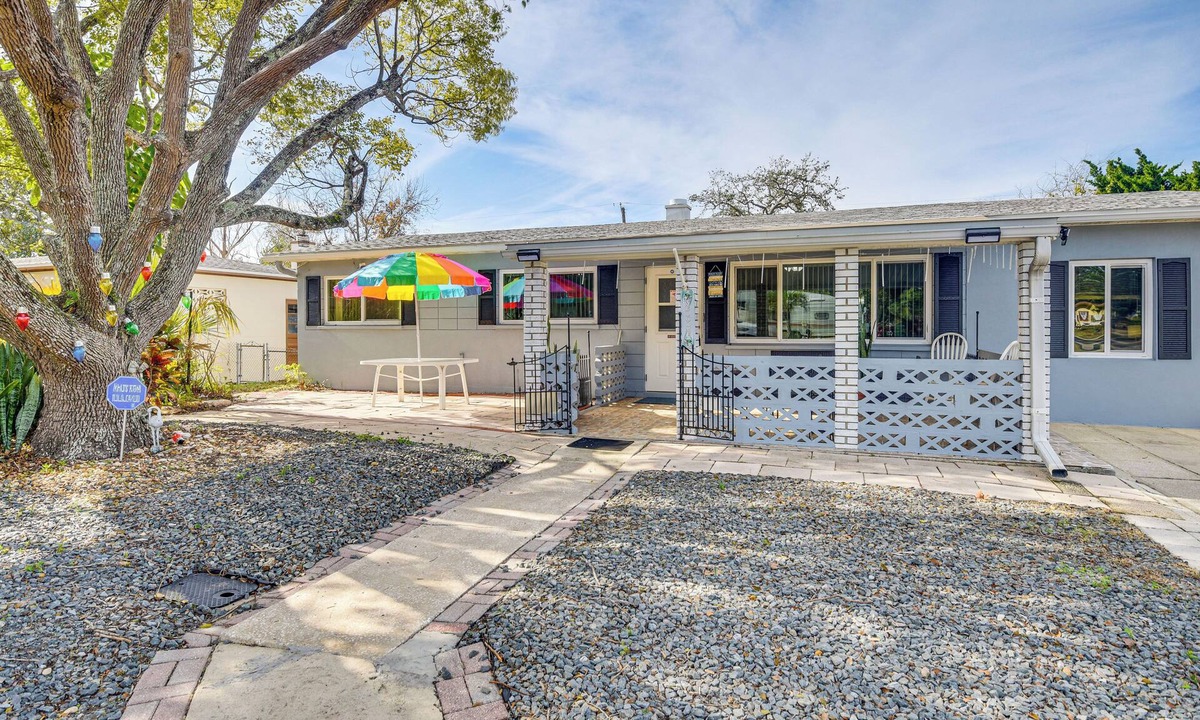 Rio Vista House | 4 Mi to Shore: Family Home in Daytona Beach