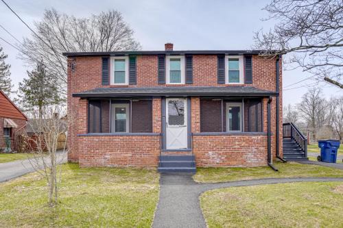 Lincoln Park House | 4 Mi to Waterfront: 2-Unit Combo in Kingston!