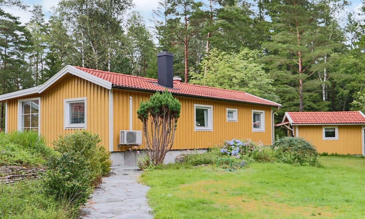 Fjaras House | 4 person holiday home in Fjärås-By Traum