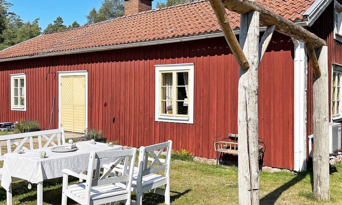 Hovmantorp House | 4 person holiday home in Furuby