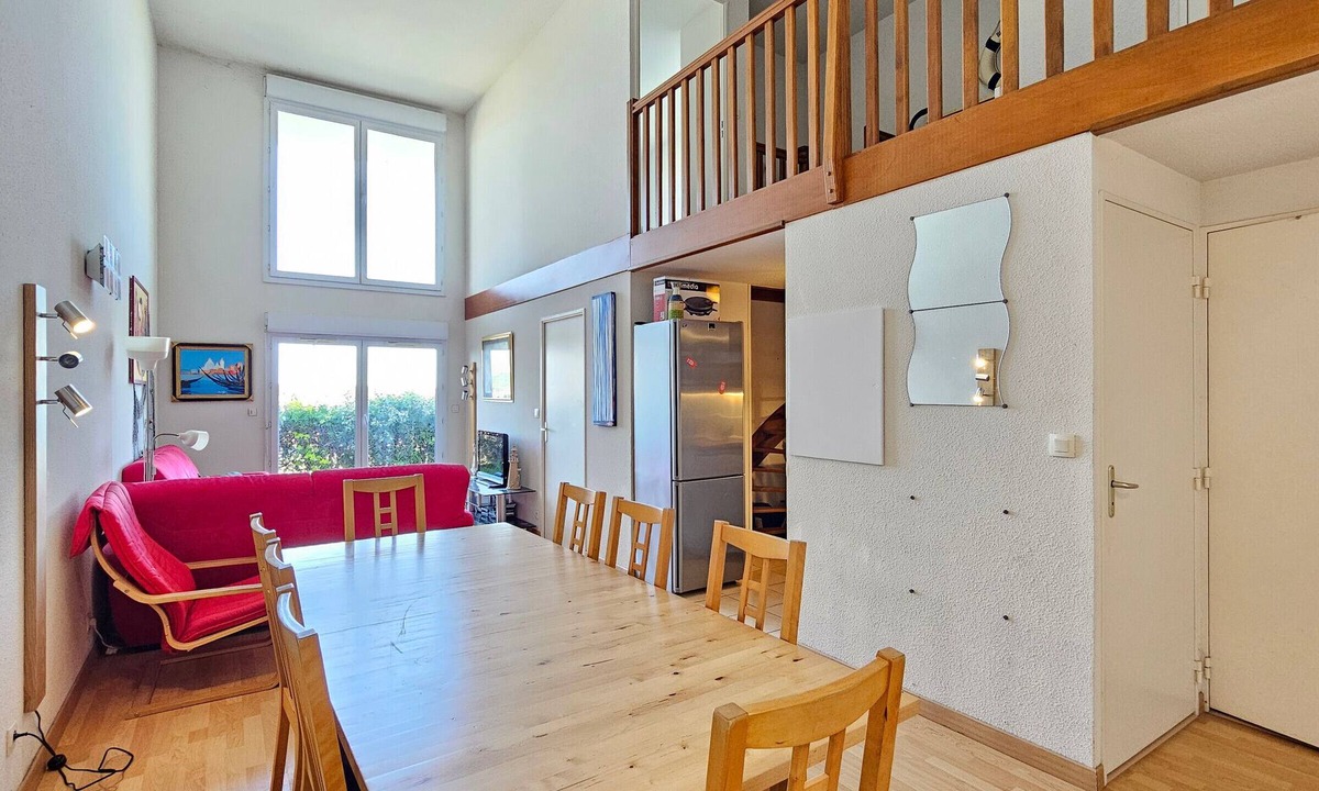Port Guillaume Apartment | 4-room duplex with pool, garden and parking in Dives-sur-Mer