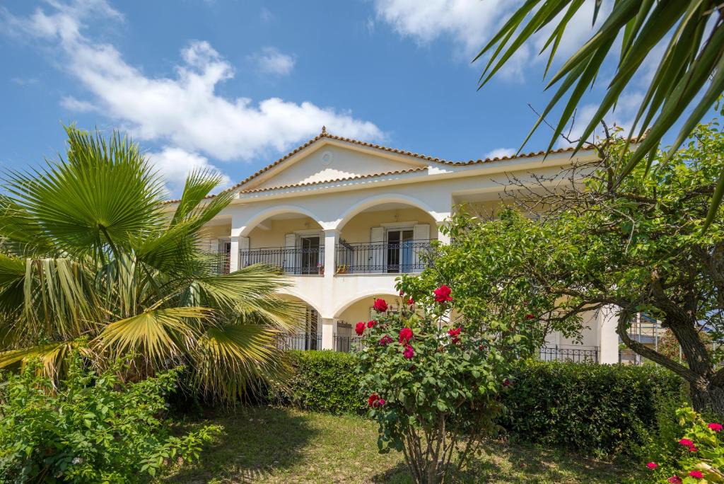 Porto Koukla House | 4 rooms