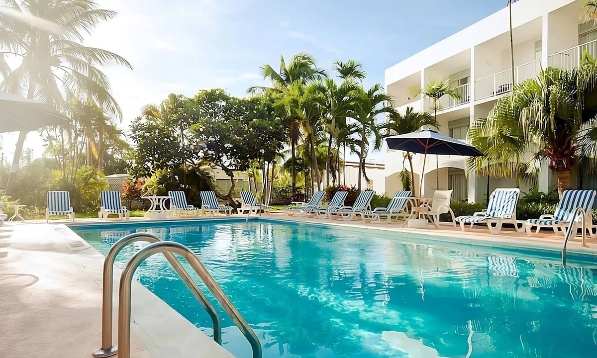 Dover Apartment | 4 Upscale Units Close to Harrison's Cave Eco-Adventure Park! FREE Parking, Pool