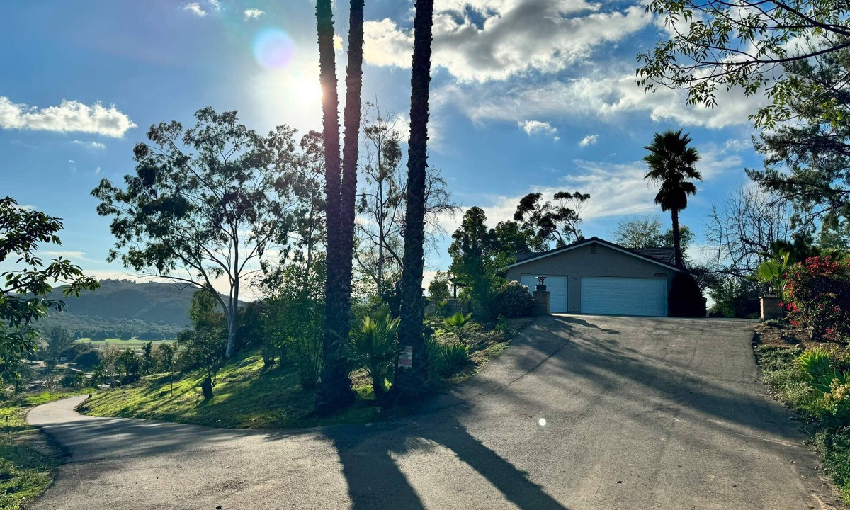 Valley Center Other | 40 Acre Ranch 5BR Mountain Top W/D Hiking