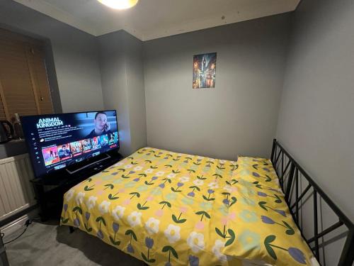 Gloucester Bed & Breakfast | 40 kennett gardens