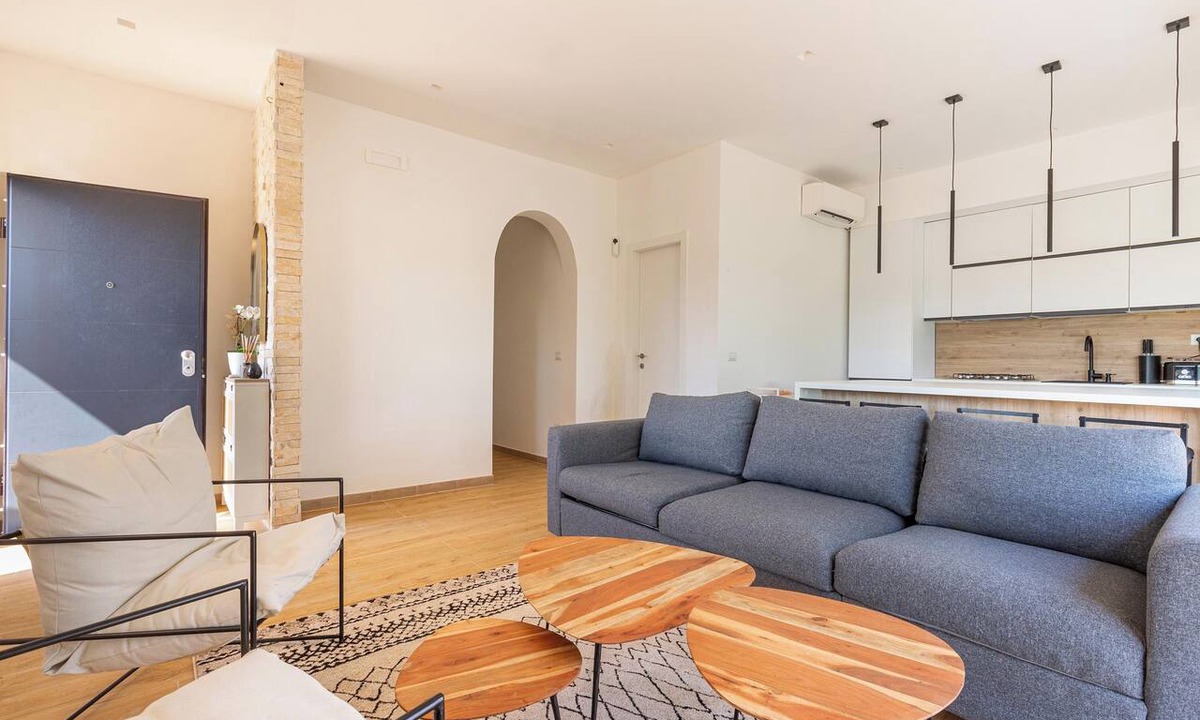 Specchiarica House | 4147 Villa Daversa by Barbarhouse