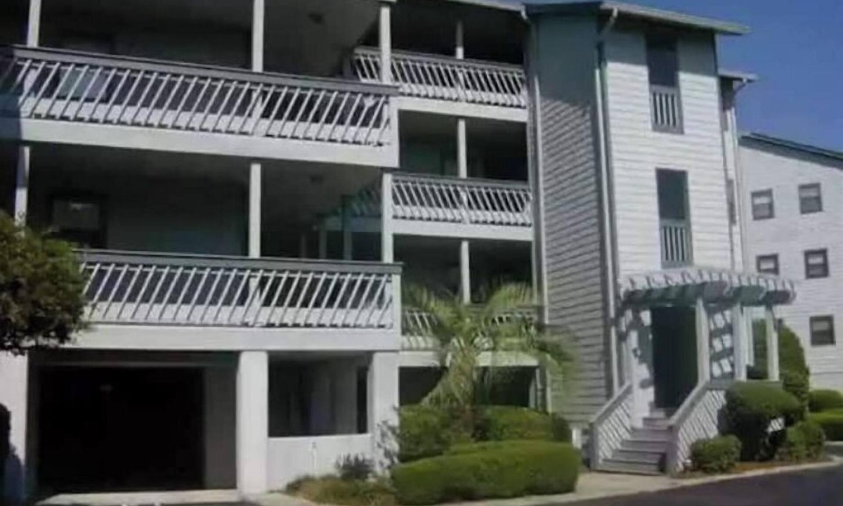 Surfside Beach Apartment | 422 small steps to the ocean!