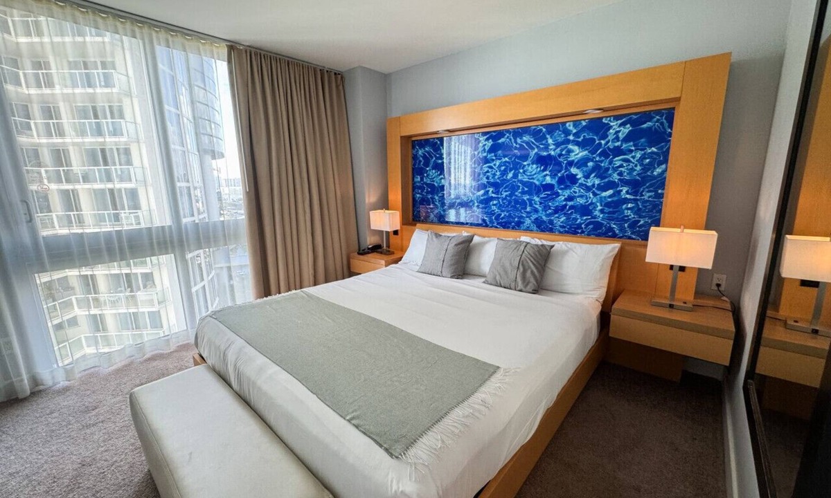 Sunny Isles Beach Condo | 42b Beachfront Marenas one bedroom apartment