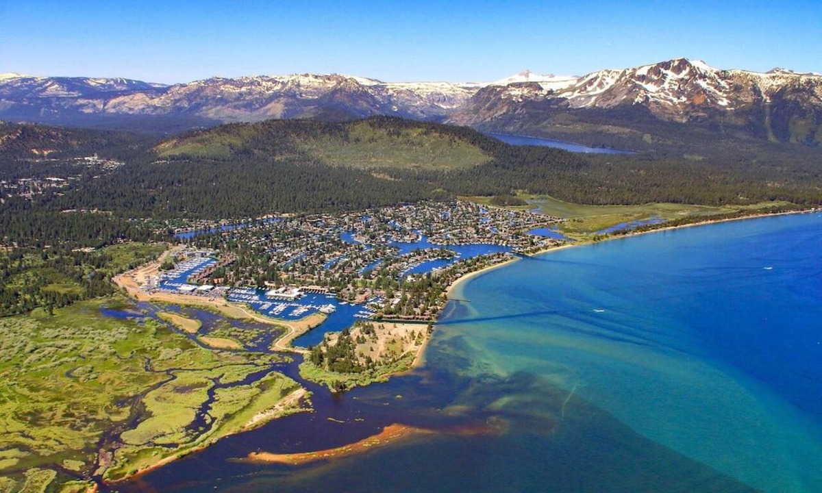 Tahoe Keys Condo | 439AW Tahoe Keys Studio Perfect Couples Get Away