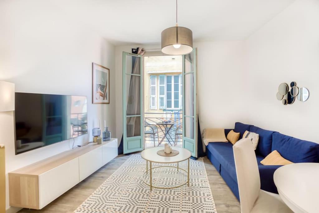 Lazaret Apartment | #44 Staywizus -1 BDR Flat Cap AC balcony 5mins walk to beach