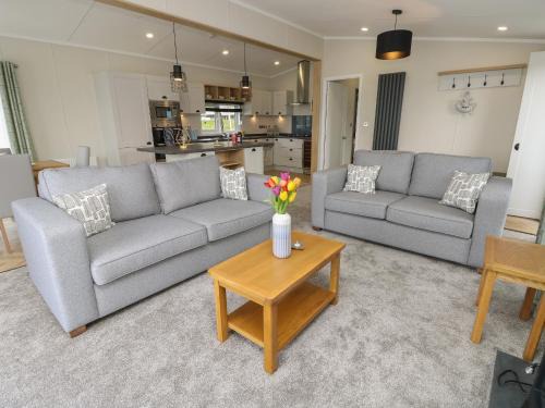 Bembridge House | 48 Crosswinds
