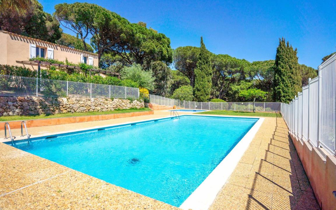 Sainte-Maxime Other | 48 m² Accommodation ∙ 1 bedroom ∙ 4 guests