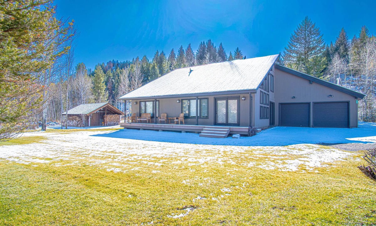 Sun Valley House | 4BD Chocolate Gulch Cabin on Trailhead