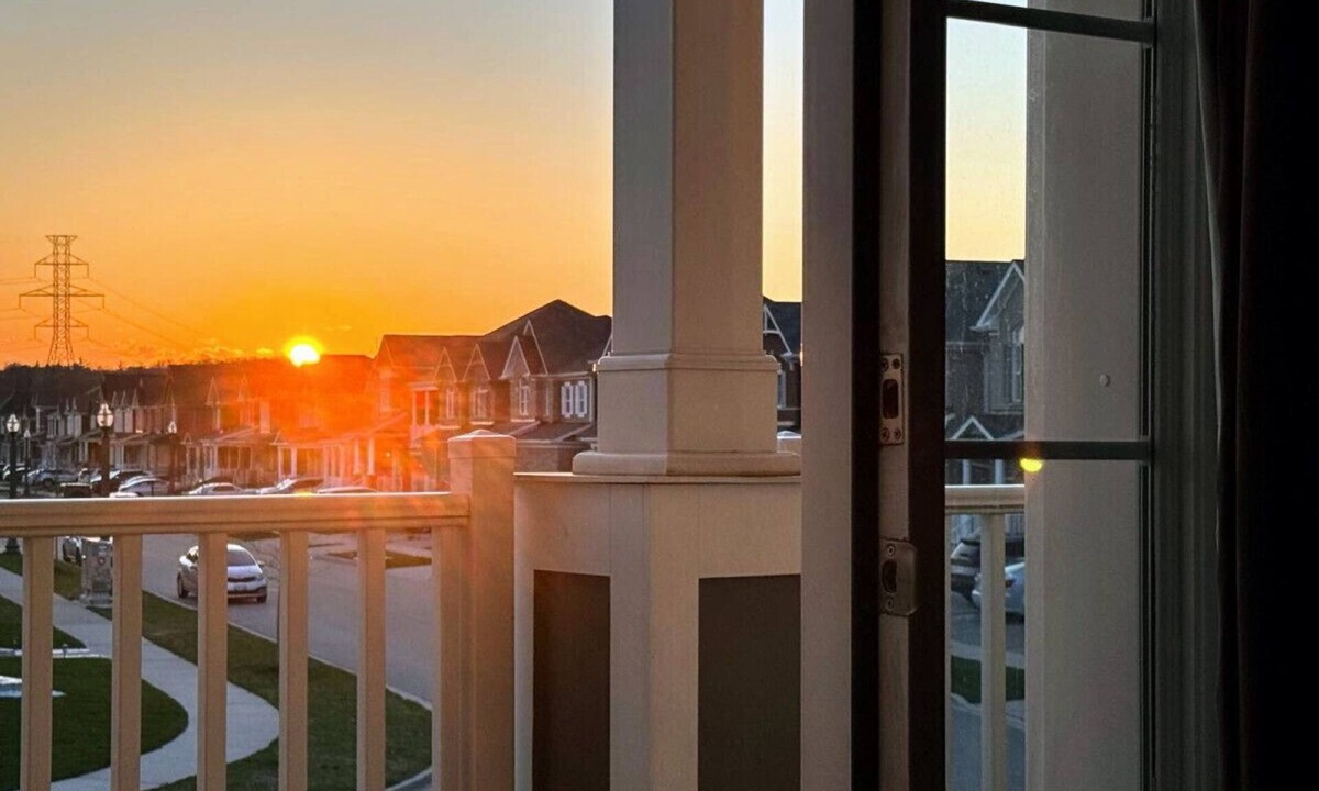 Doon South House | 4BR 2 king 3 Queen 6 beds in total 3 GBPS Wi-Fi