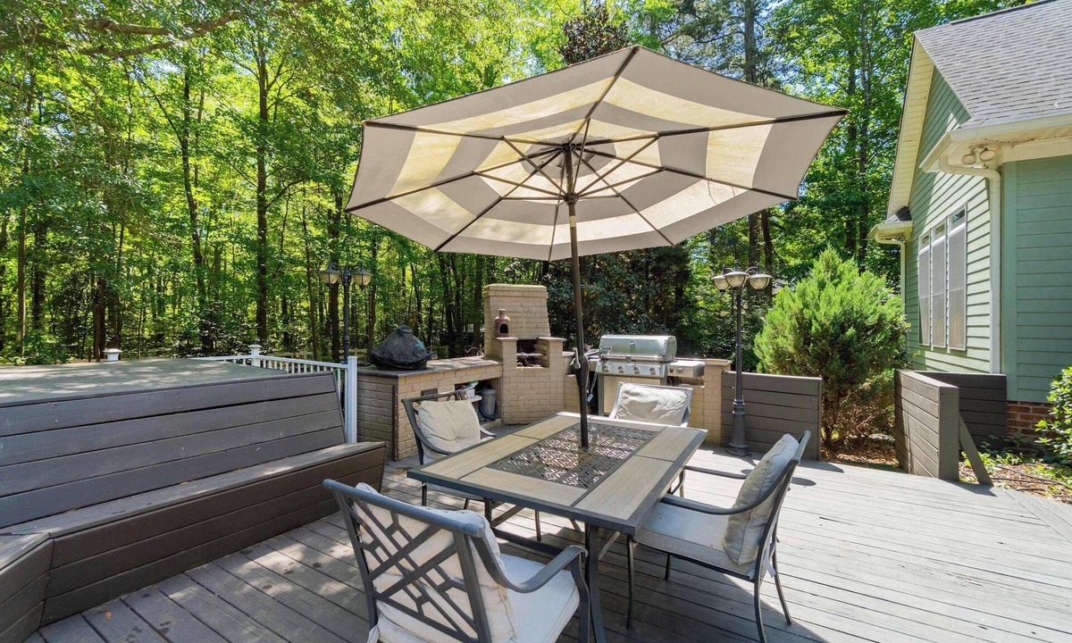 Sherrills Ford House | 4BR House Near Lake - Hot Tub, Arcade & Fire Pit
