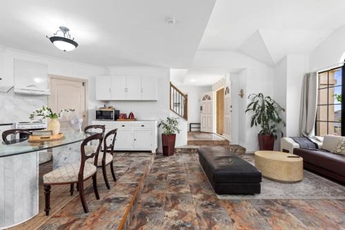 Daisy Hill Villa | 4BR Villa with Pool and Garden - Daisy Hill