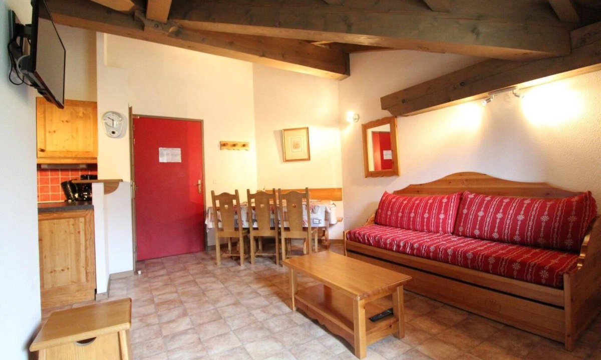 Val Cenis Apartment | 4th floor, balcony, tv, ski locker, 38m², Val Cenis