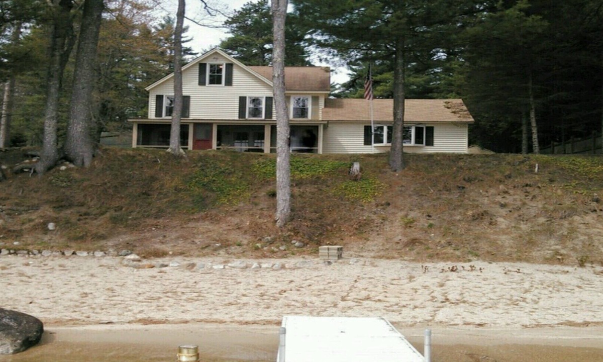 North Sebago House | 5 bdrm Lakefront, Sebago Lake,100ft of Sandy Beach, Winter seasonal rates avail.