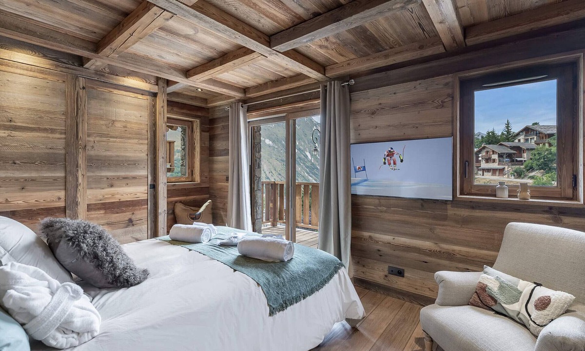 Saint-Martin-de-Belleville Ski Chalet | 5-bedroom chalet with sauna and hammam, central Saint Martin
