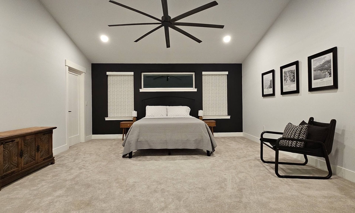 Renton House | 5 bed 2.5 bath w/detached game room. Open concept, spacious for large groups.