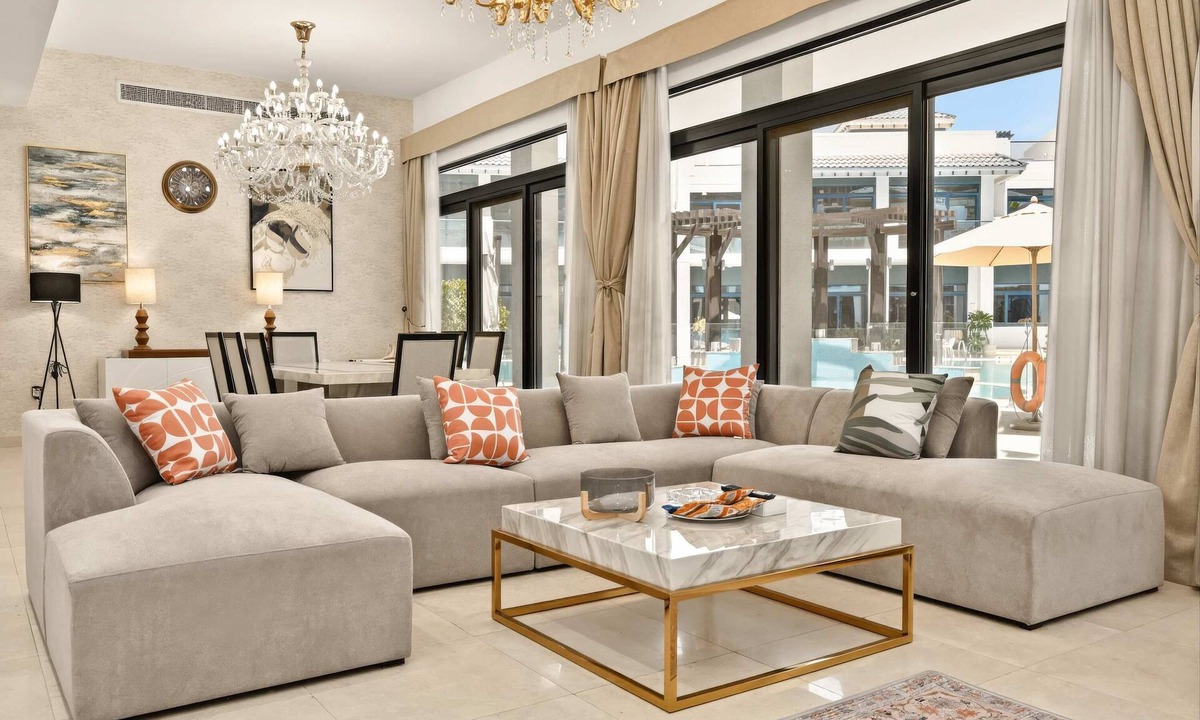 Palm Jumeirah House | 5 Bed Villa,2 Private Beaches, Pool by Estatesmen