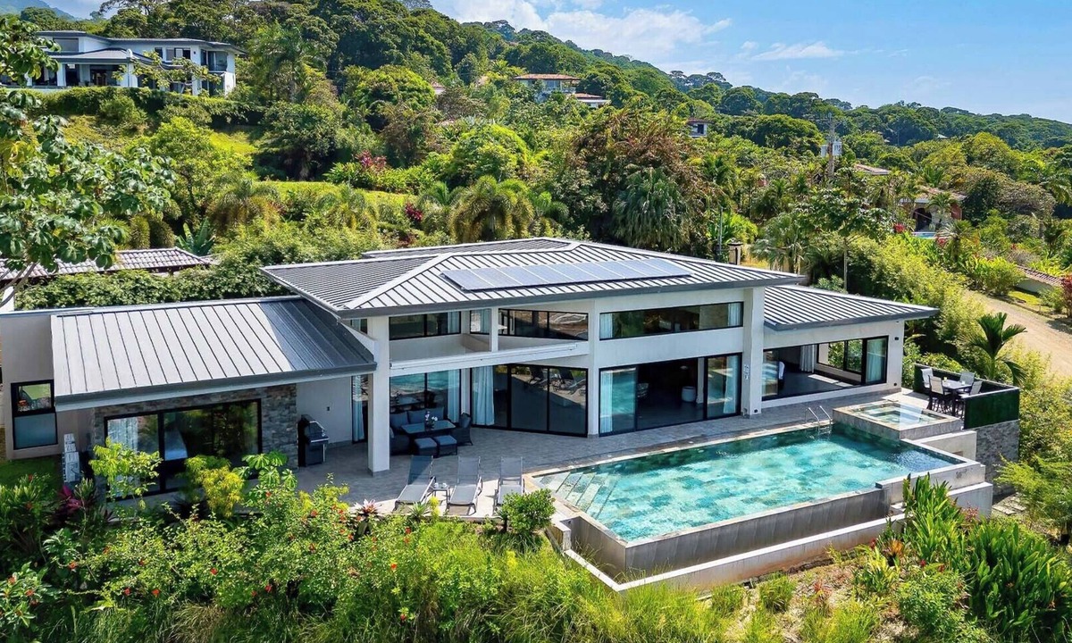 Dominicalito Villa | 5 Bedroom, 4 Bathroom House Dominicalito Bay