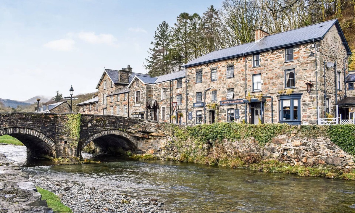 Beddgelert Cottage | 5 bedroom accommodation in Beddgelert