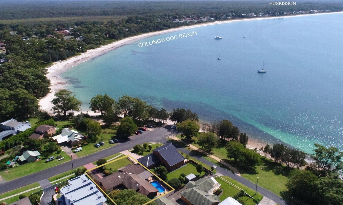 Vincentia House | 5 BEDROOM BEACH HOUSE WITH INGROUND POOL