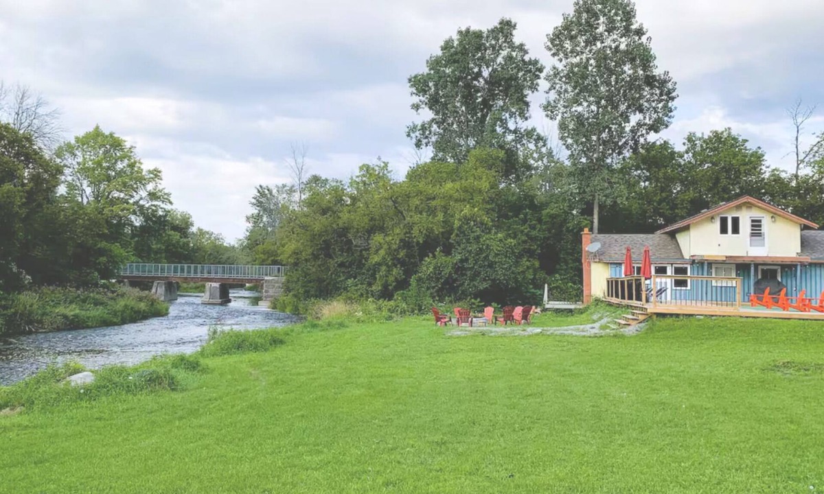 Frankford House | 5 BR Creekside Escape I Hot Tub I Fire pit I BBQ