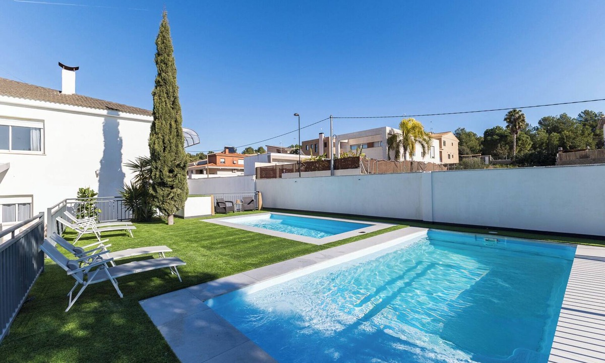 Torrent Apartment | 5. Estrella Maya: Peace and Charm in Agave Azul