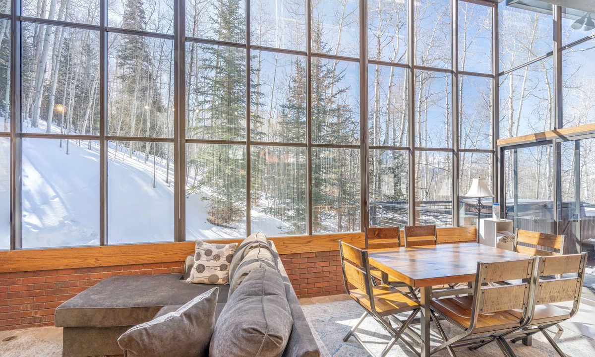 Telluride House | 5 min to lifts - Hot Tub - Free Car -Mountain Views - Privacy