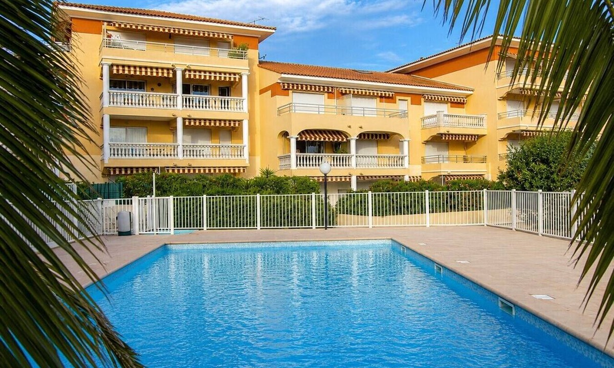 Boulouris-sur-Mer Apartment | 5-room studio - sea view- terrace - parking