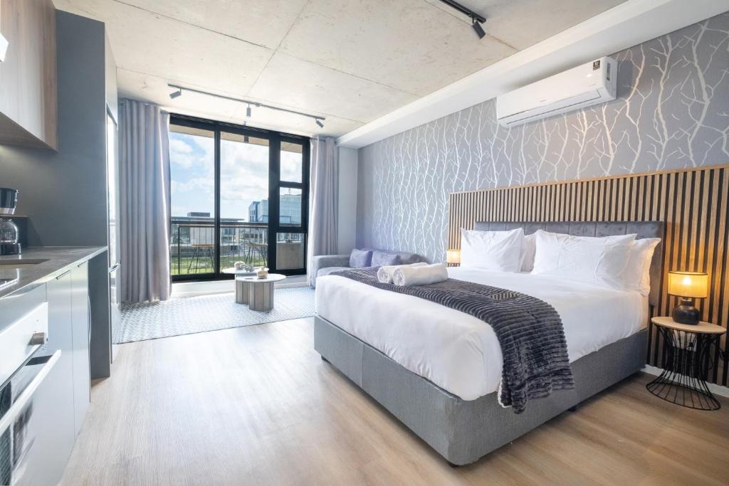 Observatory Apartment | 507 Riverlands - Lux Studio Apartment