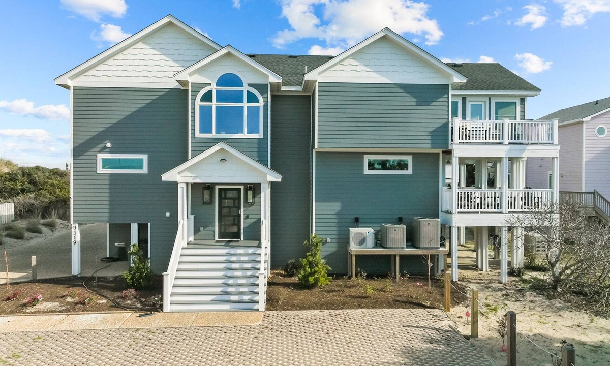 Nags Head House | 5950- Sea Stars, | Oceanfront | Nags Head | Sleeps 16