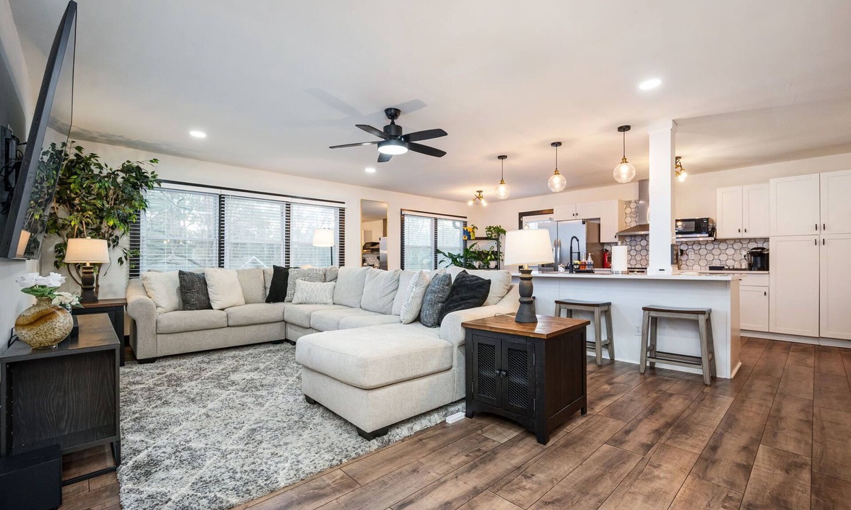 Candler-McAfee House | 5BR/3BA Stylish Modern Home in Decatur