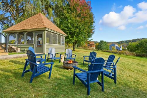 The Galena Territory House | 5BR Galena Retreat Hot Tub Game Room