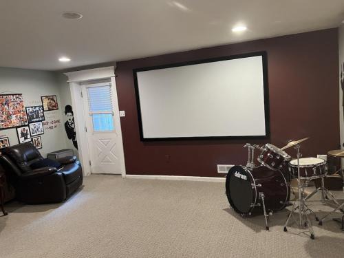 Greentree Villa | 5BRwithBand&Piano setup Private Gym Theater&Entry at Cherry Hill