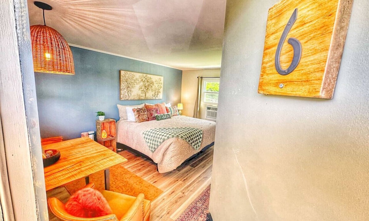 Manchester Center Bed & Breakfast | 6 Bam Boo Cozy escape in the heart of Vermont