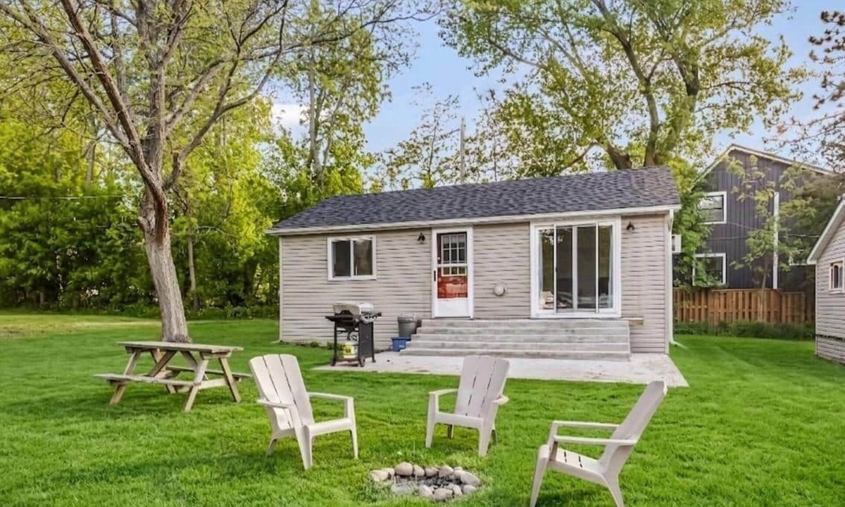 Hamilton Township House | #6 Cottage - Mexico