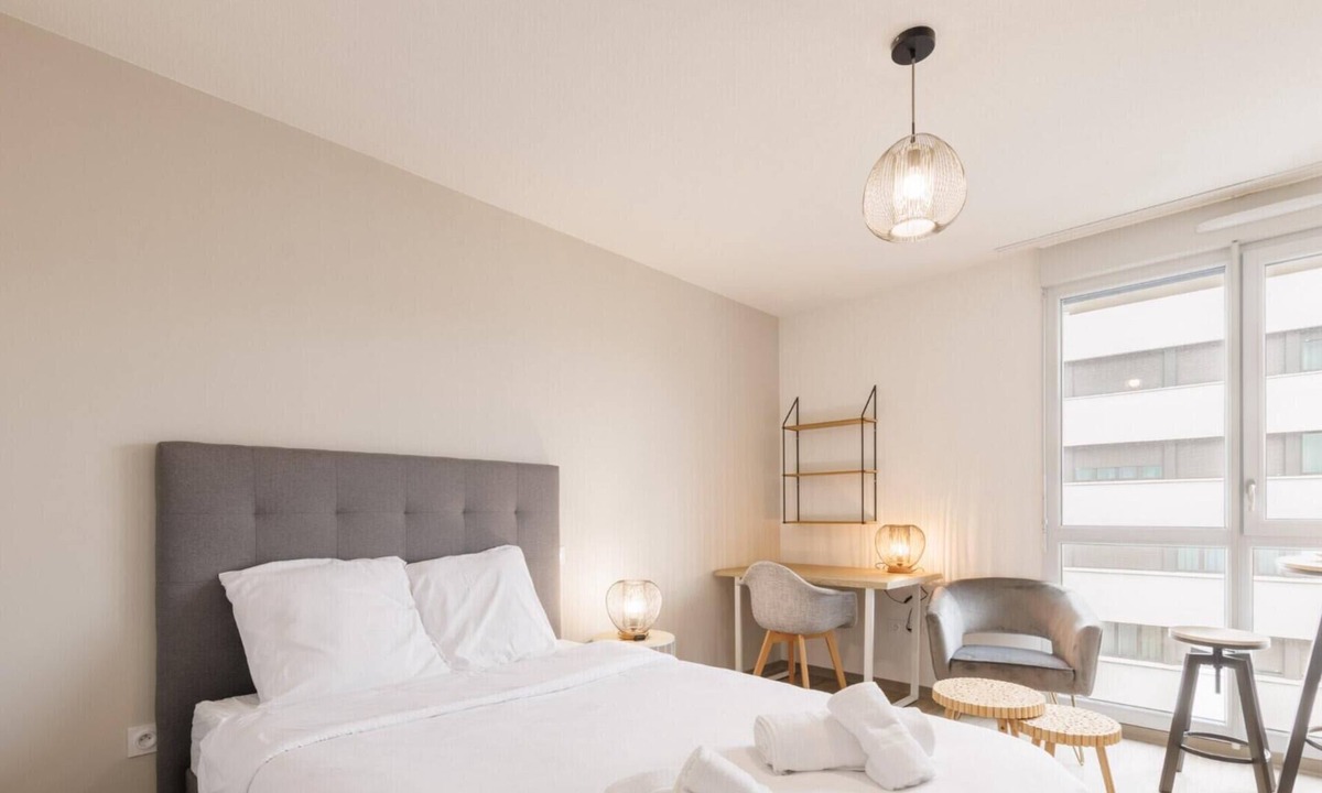 Clermont-Ferrand Apartment | 6 Le Loki - Tramway - Wifi