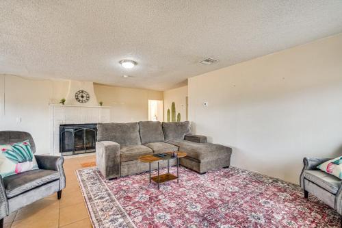 Bisbee House | 6 Mi to Old Bisbee! Charming Family Home w/Yard